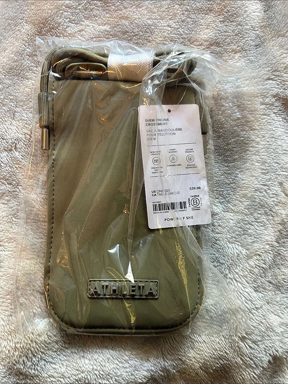 Athleta DiEM Phone Crossbody Phone Crossbody in Green NWT